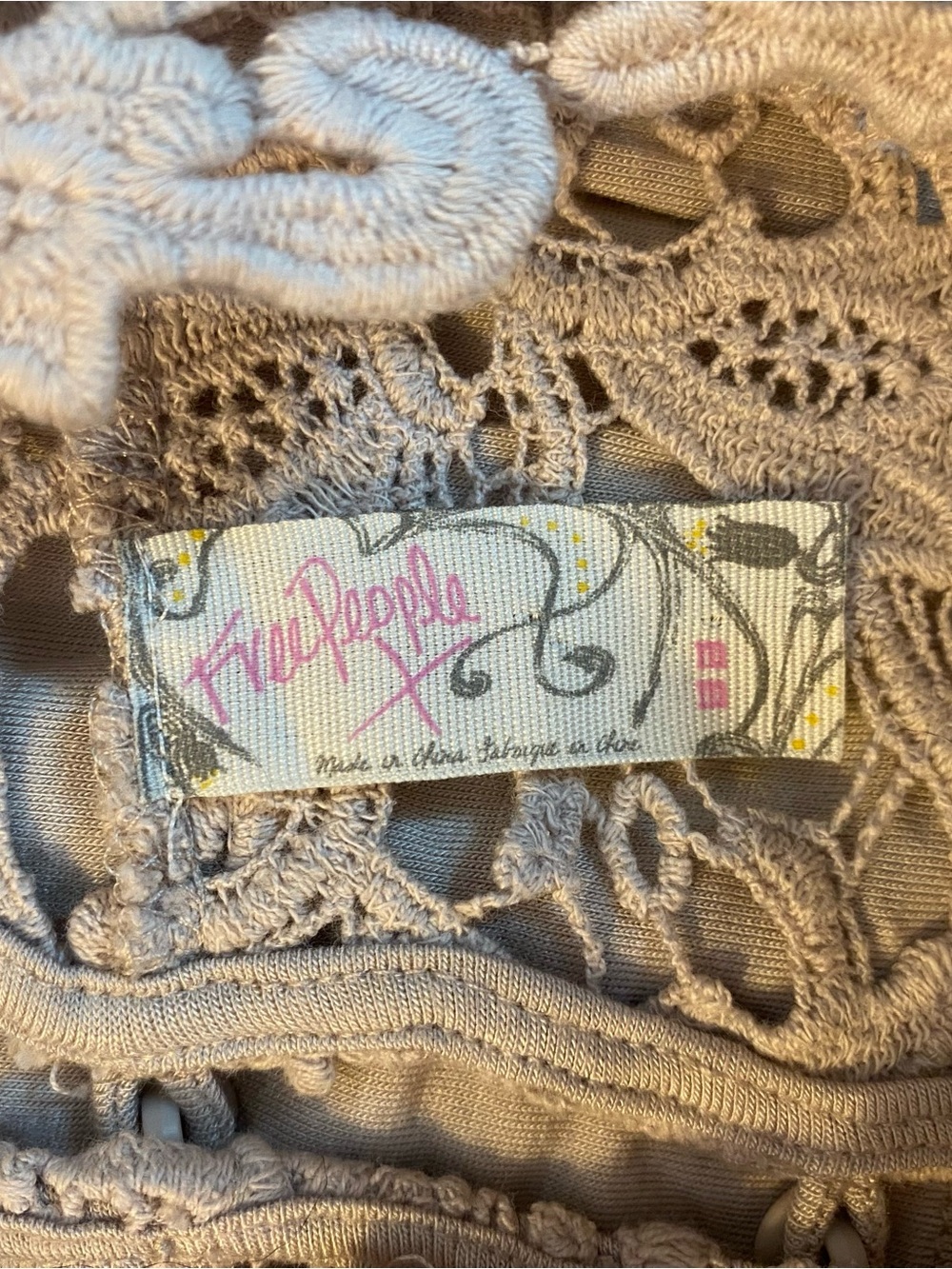 Free People Lace-Yoke Cold-Shoulder Tunic in Light Taupe, Boho Indie Hippie Girl - Picture 3 of 4